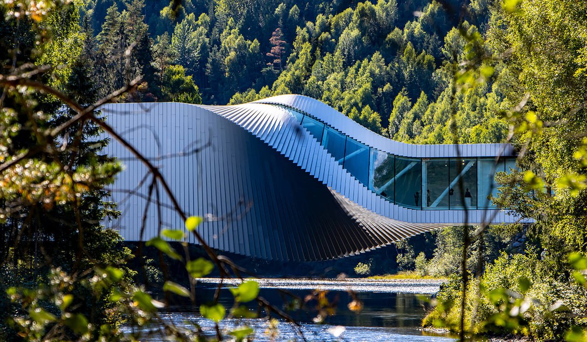 Workation in Norwegen, Besuch des Geländes Kistefos mit Skulpturenpark und Galerie „The Twist"