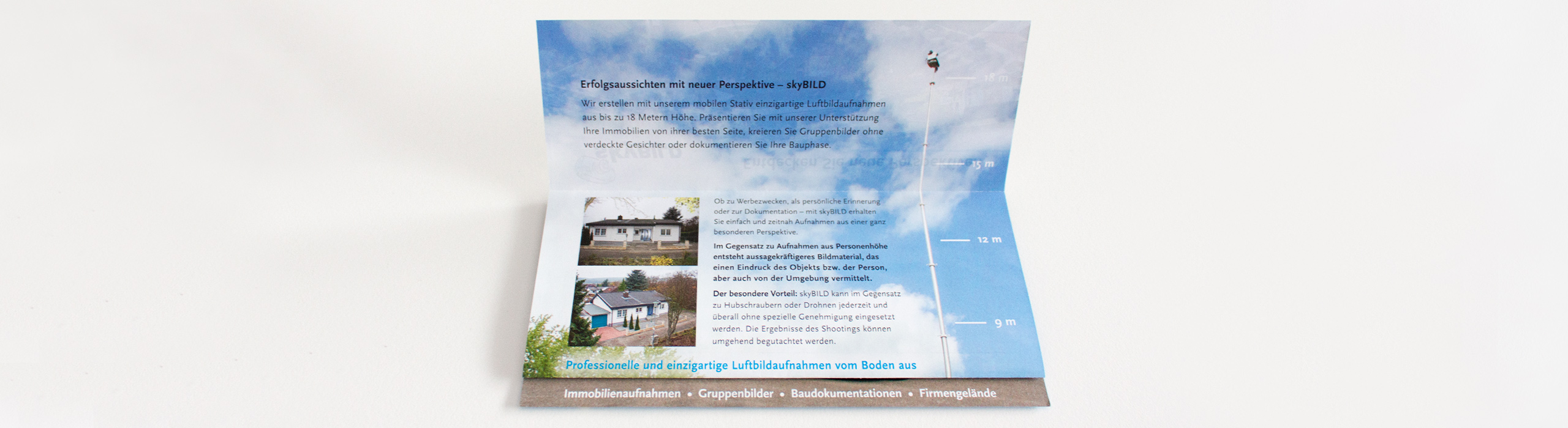 Flyer Sonderformat einmal aufgeklappt  skyBILD