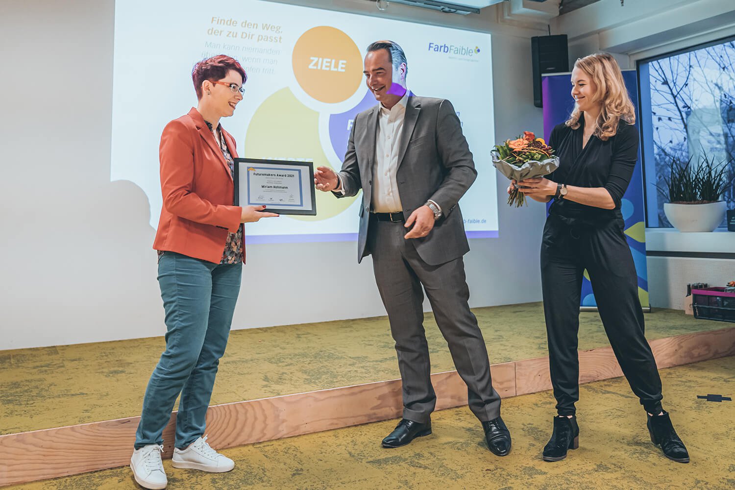 FarbFaible gewinnt den Futuremakers Award 2021 in der Kategorie Businessadaption, Preisverleihung