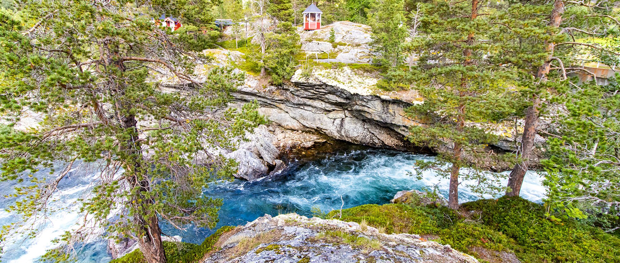 Workation in Norwegen, der Fluss Rauma mit seinem türkisfarbenem Wasser