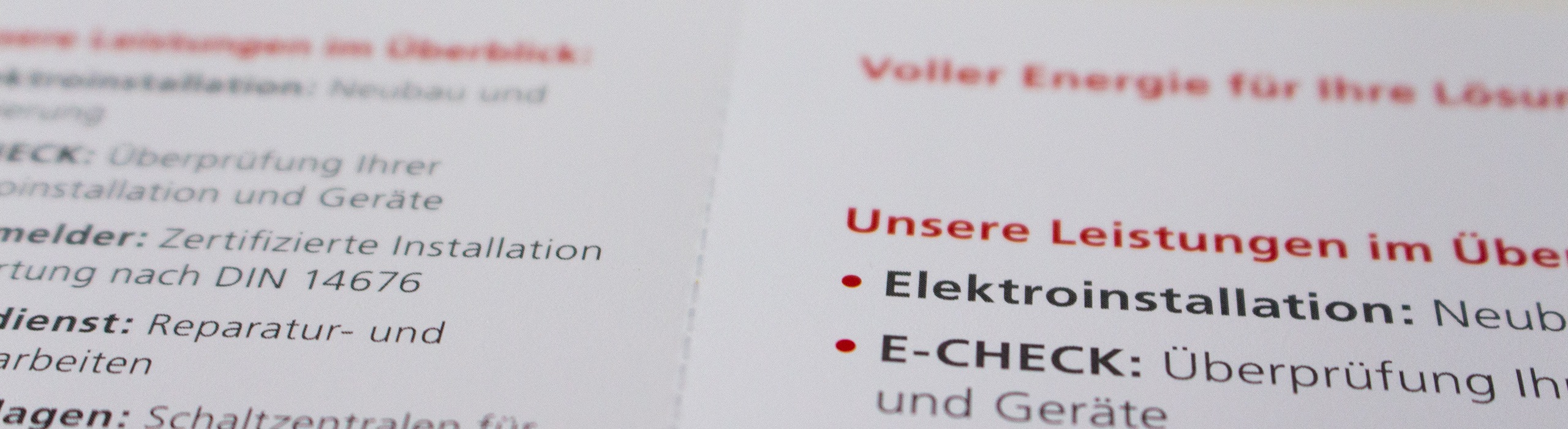 Flyer für Elektrotechnik Menzel mit Perforation Detail hinten