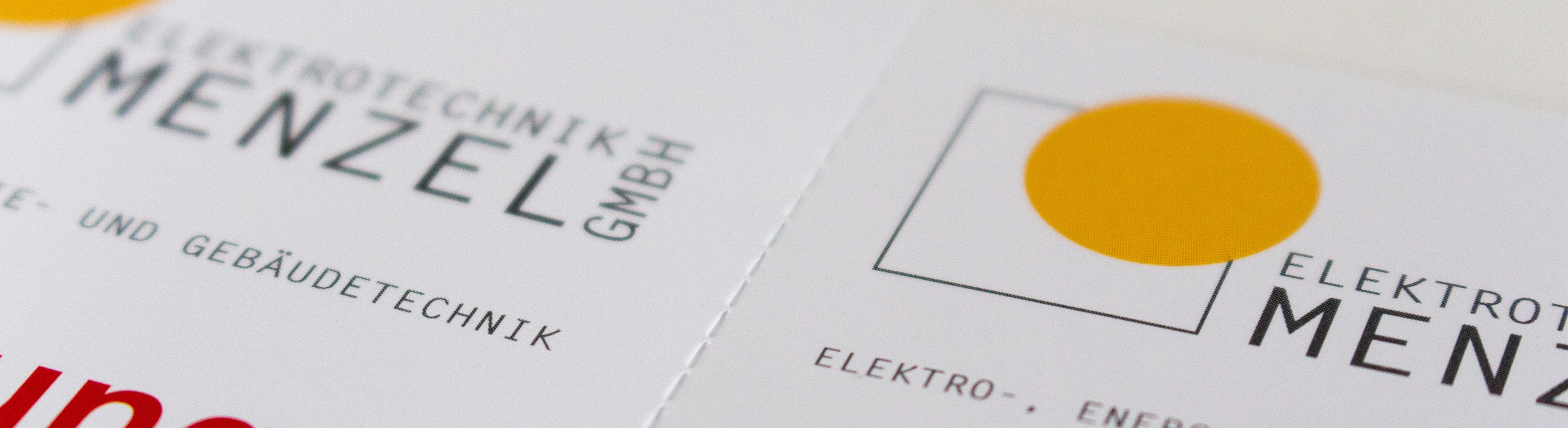 Flyer für Elektrotechnik Menzel mit Perforation Detail vorne